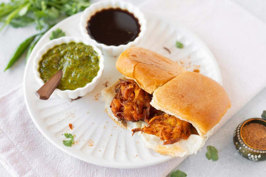 Kanda Bhaji Pav 2 pcs